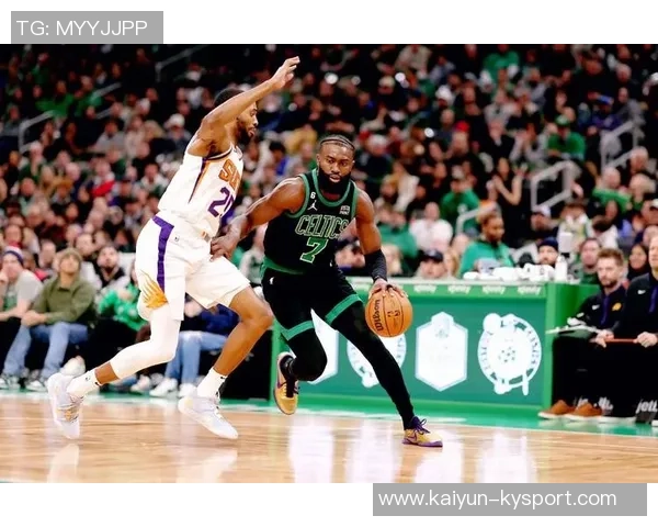 杰伦布朗本赛季表现抢眼场均29分助攻创造416分成球队进攻核心