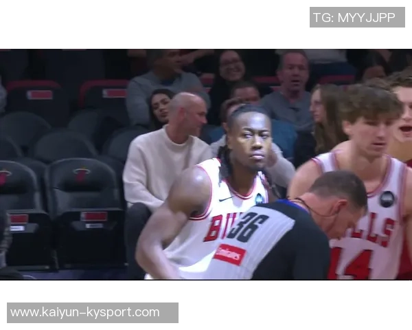 热火主场狂虐公牛全场压制轻松取胜43分展现强大实力 热火主场狂虐公牛全场压制轻松取胜43分展现强大实力