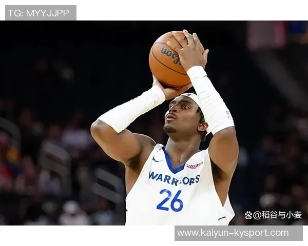 小卡季前赛首次下半场亮相表现平平拿到15分2板2助1帽展现潜力 小卡季前赛首次下半场亮相表现平平拿到15分2板2助1帽展现潜力